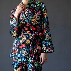 Cara Cara Pellicano Lounge set in Floral